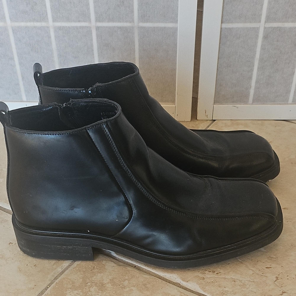 Reaction Kenneth Cole Black Leather Men's Boots